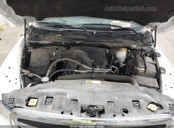1C6RR7TTXKS609493 2019 RAM 1500 CLASSIC Белый Вид сзади