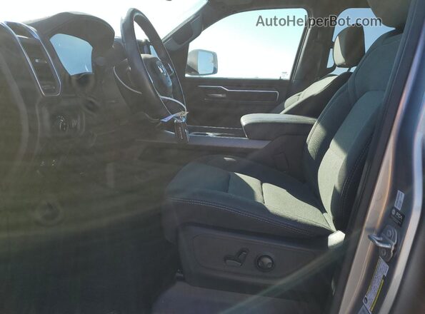 1C6RREFG4RN157410 2024 RAM 1500 Silver Vista interior delantera
