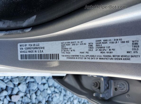 1C6RREFG4RN157410 2024 RAM 1500 Silver Vista del compartimento del motor