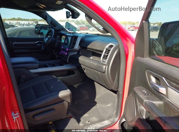 1C6RREFT0KN549156 2019 RAM 1500 Red წინა სალონის ხედი