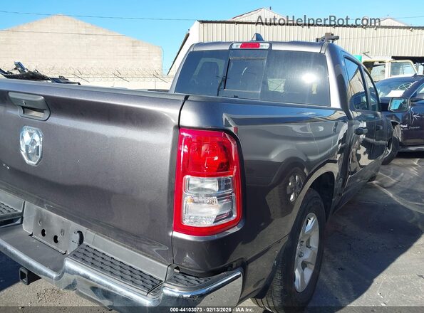 1C6RREFT1RN145969 2024 RAM 1500 Gray უკანა მარჯვენა