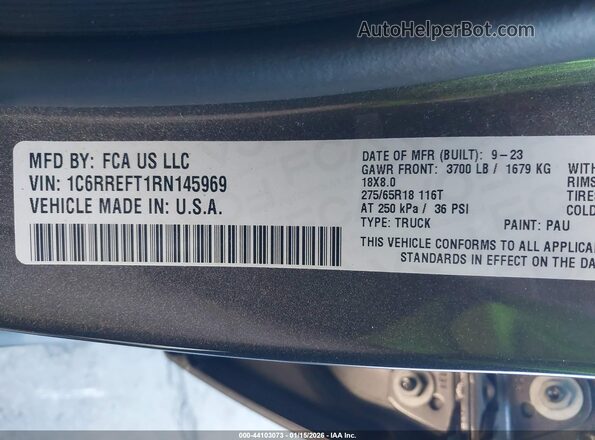 1C6RREFT1RN145969 2024 RAM 1500 Gray ძრავის განყოფილების ხედი