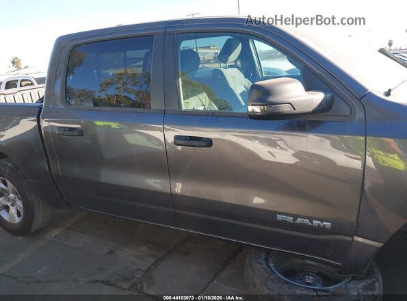 1C6RREFT1RN145969 2024 RAM 1500 Gray სალონის 360-გრადუსიანი ხედი