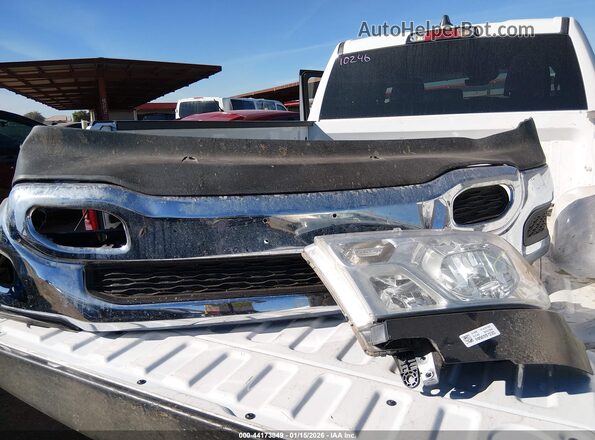 1C6RREJT2RN219696 2024 RAM 1500 Белый Вид щитка приборов