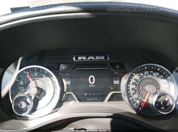 1C6RREJT2RN219696 2024 RAM 1500 Белый Вид задних сидений