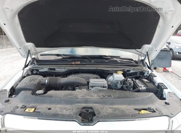 1C6RREJT5RN219434 2024 RAM 1500 White Vista trasera