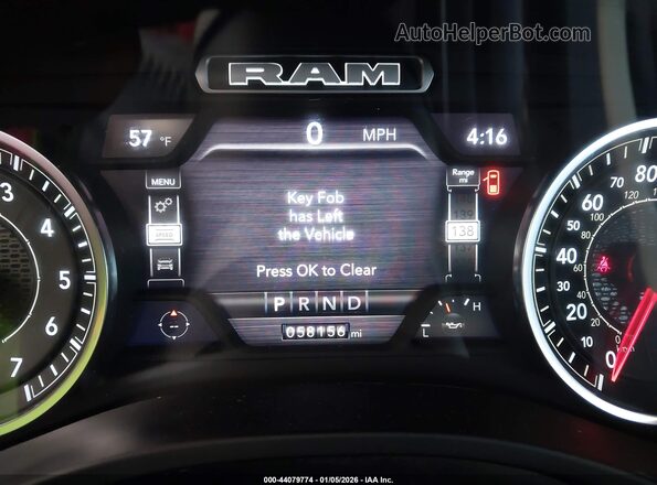 1C6RREJT5RN219434 2024 RAM 1500 White Vista de los asientos traseros