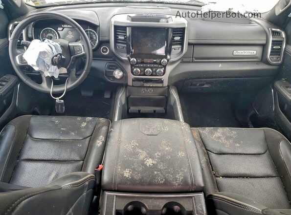 1C6RREJTXRN219834 2024 RAM 1500 White Widok deski rozdzielczej