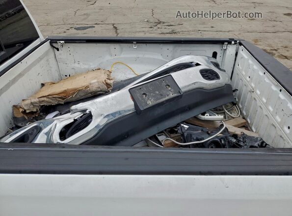 1C6RRFBG3NN240171 2022 RAM 1500 Белый Вид подкапотного пространства