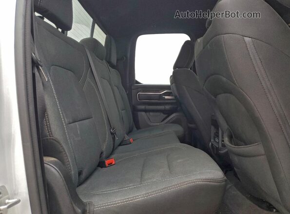 1C6RRFBG3NN240171 2022 RAM 1500 Белый Вид задних сидений