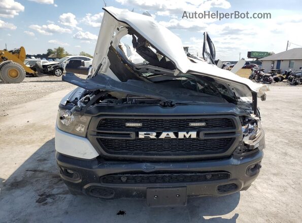 1C6RRFGG8RN215099 2024 RAM 1500 Белый Вид спереди