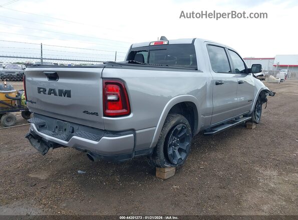 1C6SRFFP5SN654723 2025 RAM 1500 Silver უკანა მარჯვენა