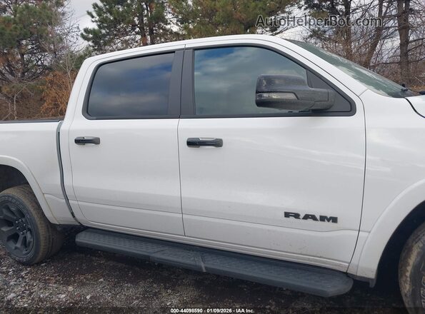 1C6SRFFPXSN509192 2025 RAM 1500 White Rear interior view