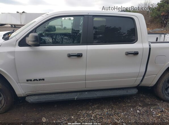 1C6SRFFPXSN509192 2025 RAM 1500 White 360 interior view