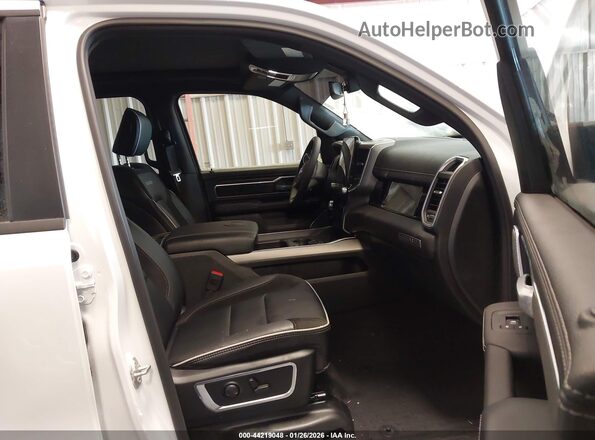 1C6SRFJP3SN775404 2025 RAM 1500 White 