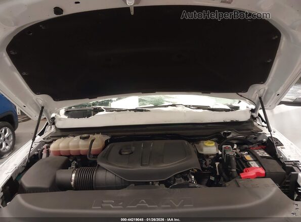 1C6SRFJP3SN775404 2025 RAM 1500 White 