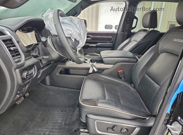 1C6SRFJT7RN190381 2024 RAM 1500 Black Vista interior delantera