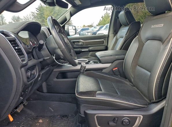 1C6SRFJT7RN230717 2024 RAM 1500 Gray Widok wnętrza z przodu