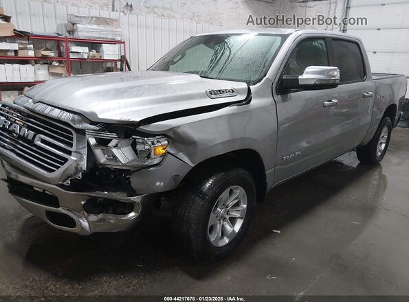 1C6SRFJT8RN206717 2024 RAM 1500 Silver Передня ліва чверть