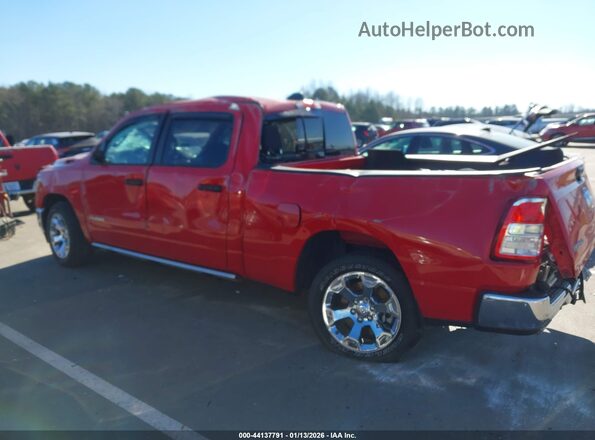 1C6SRFMTXRN111541 2024 RAM 1500 Red Vista interior trasera