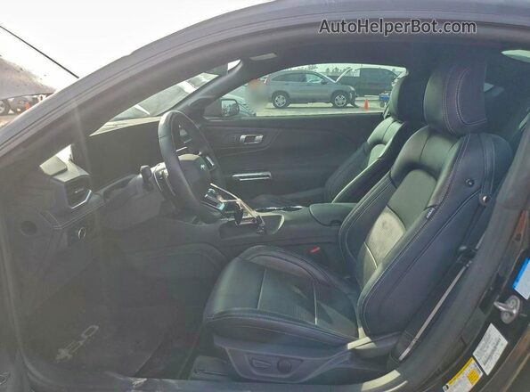 1FA6P8CF5R5432853 2024 FORD MUSTANG Черный Вид салона спереди
