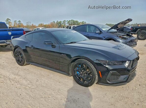 1FA6P8CF5R5432853 2024 FORD MUSTANG Черный Передняя правая четверть