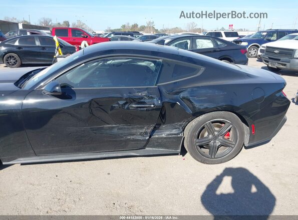 1FA6P8TH6R5127055 2024 FORD MUSTANG Black Widok z przodu