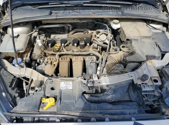1FADP3F25JL219257 2018 FORD FOCUS Tan Vista interior trasera
