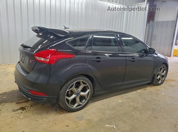 1FADP3L95JL266354 2018 FORD FOCUS Black Tył prawy