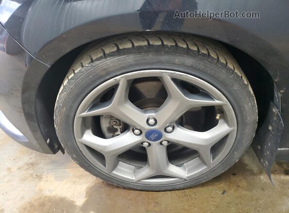1FADP3L95JL266354 2018 FORD FOCUS Black 