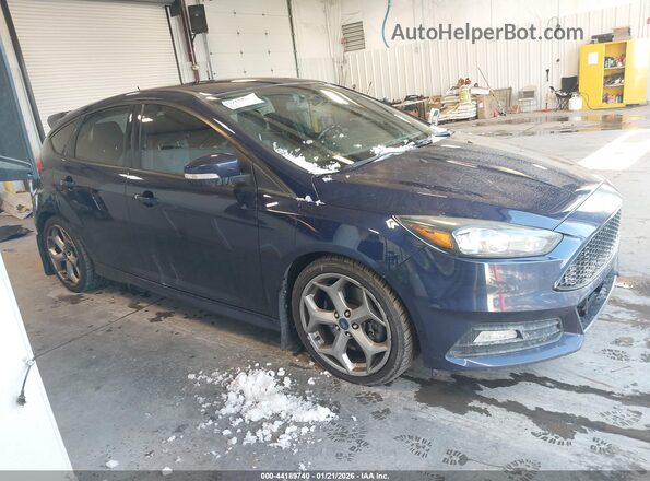 1FADP3L98HL281246 2017 FORD FOCUS ST Blue Widok wnętrza z tyłu