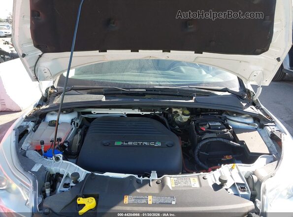 1FADP3R4XGL380788 2016 FORD FOCUS ELECTRIC Белый Вид сзади