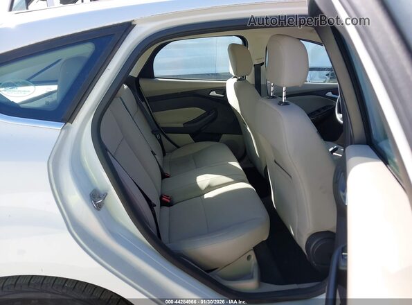 1FADP3R4XGL380788 2016 FORD FOCUS ELECTRIC Белый Вид наклейки с VIN-кодом