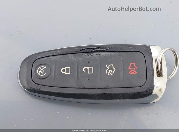 1FADP5FU9HL108394 2017 FORD C-MAX ENERGI White Widok deski rozdzielczej