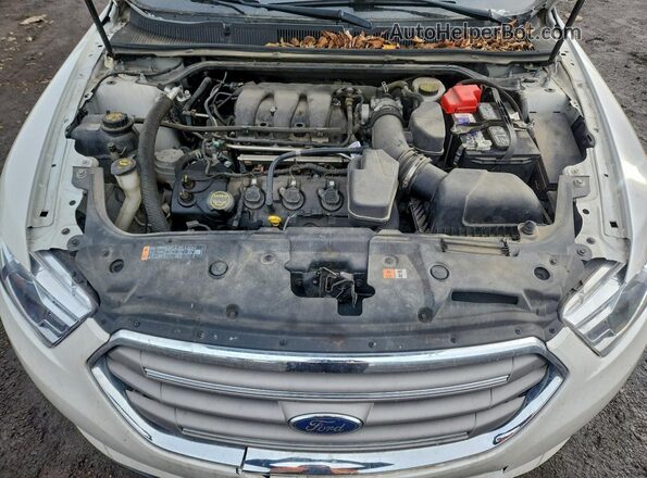 1FAHP2H82KG110567 2019 FORD TAURUS White Vista interior trasera