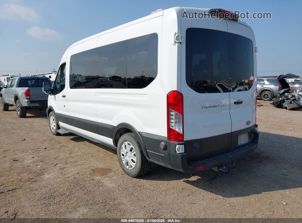 1FBAX2C82NKA32378 2022 FORD PASSENGER White Tył lewy