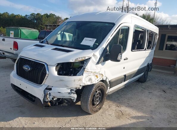1FBAX2C83RKA42567 2024 FORD PASSENGER White Front left
