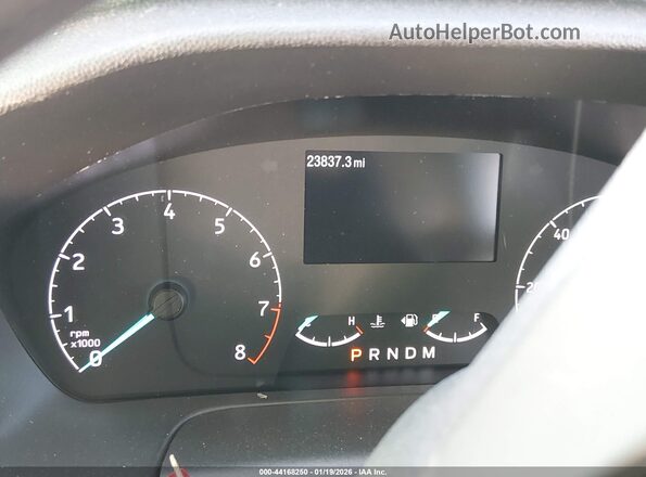 1FBAX2C84RKA02630 2024 FORD PASSENGER White Առջևի ձախ երեք քառորդ տեսարան