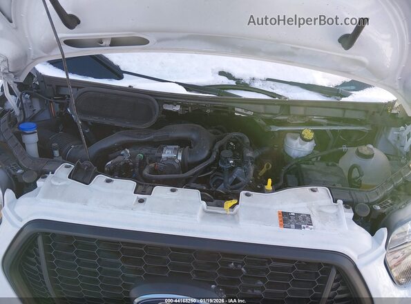1FBAX2C84RKA02630 2024 FORD PASSENGER White Սալոնի դիմացի տեսք