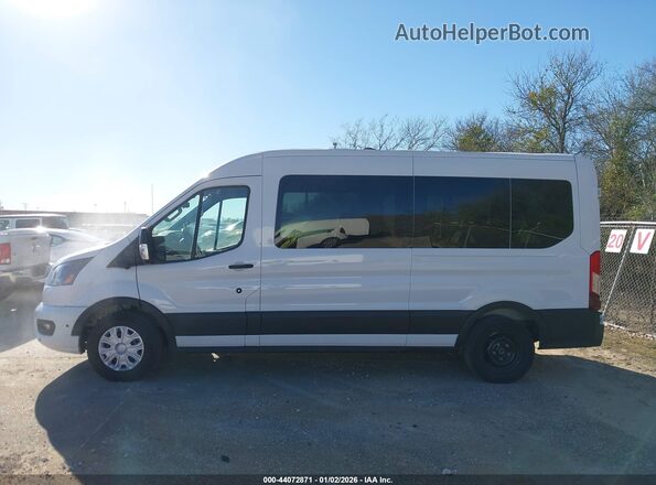 1FBAX2C88TKA05439 2026 FORD PASSENGER White 360 interior view
