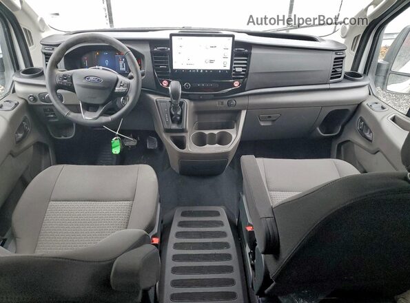 1FBAX2C89TKA20337 2026 FORD TRANSIT White Вид панелі приладів