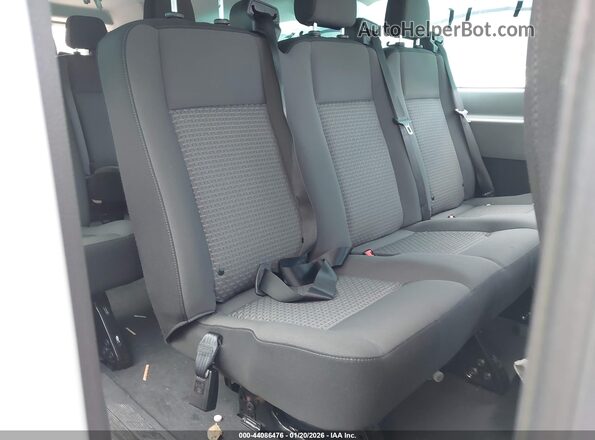1FBAX2Y81RKB45396 2024 FORD PASSENGER White VIN կոդի պիտակի տեսք