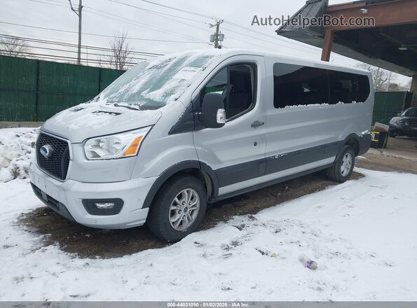 1FBAX2Y83MKA15466 2021 FORD PASSENGER White Przód lewy