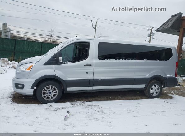 1FBAX2Y83MKA15466 2021 FORD PASSENGER White Widok wnętrza 360 stopni