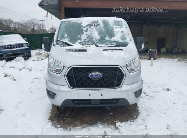 1FBAX2Y83MKA15466 2021 FORD PASSENGER White Widok zestawu wskaźników