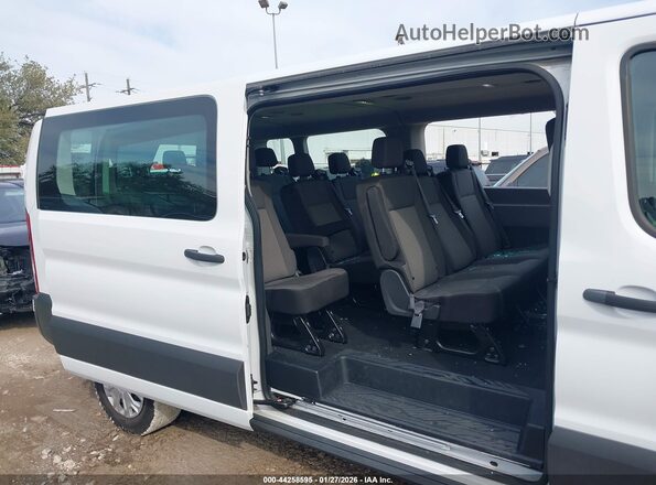 1FBAX2Y83SKA37657 2025 FORD PASSENGER White Widok naklejki z numerem VIN