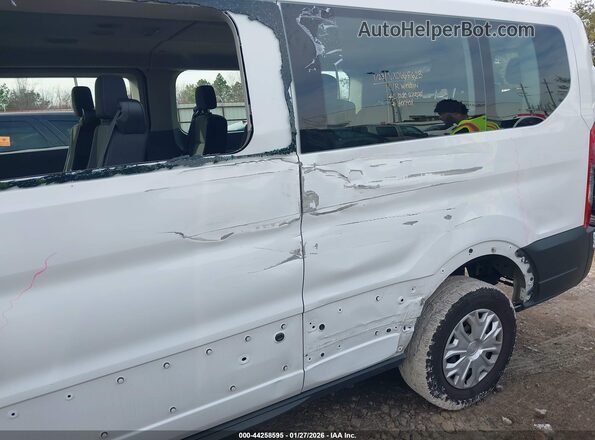 1FBAX2Y83SKA37657 2025 FORD PASSENGER White Widok z przodu