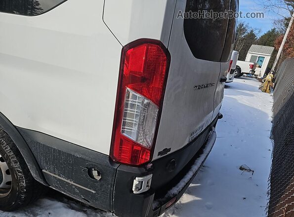 1FBAX2Y85LKB68543 2020 FORD PASSENGER White 