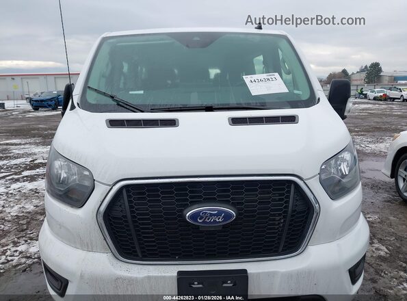 1FBAX2Y85RKA74025 2024 FORD PASSENGER White Դիմացի տեսք