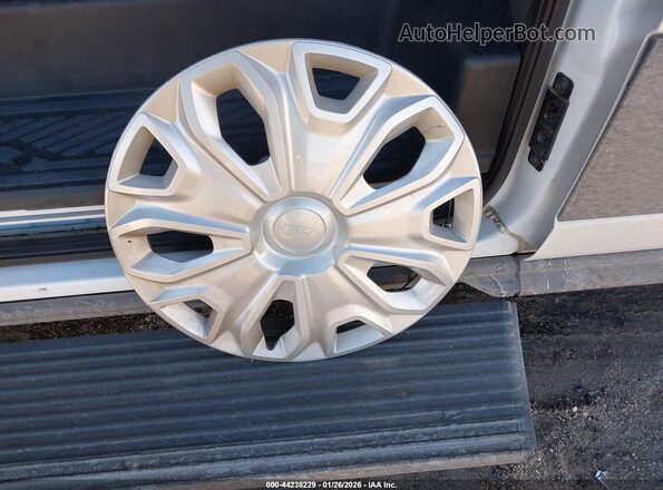 1FBAX2YG0PKA91206 2023 FORD PASSENGER White ხელსაწყოთა პანელის ხედი